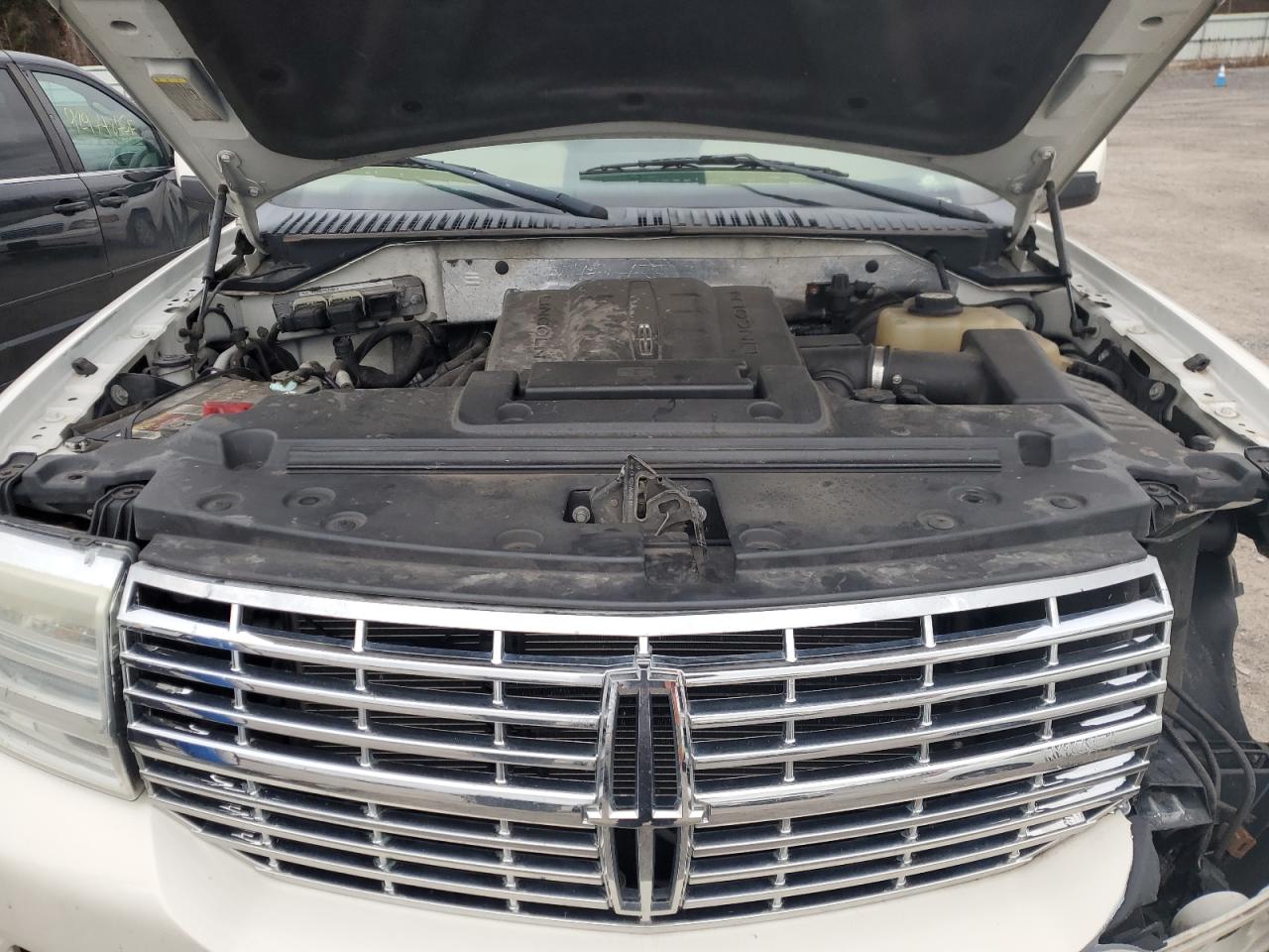 2008 Lincoln Navigator VIN: 5LMFU27588LJ14178 Lot: 93144975