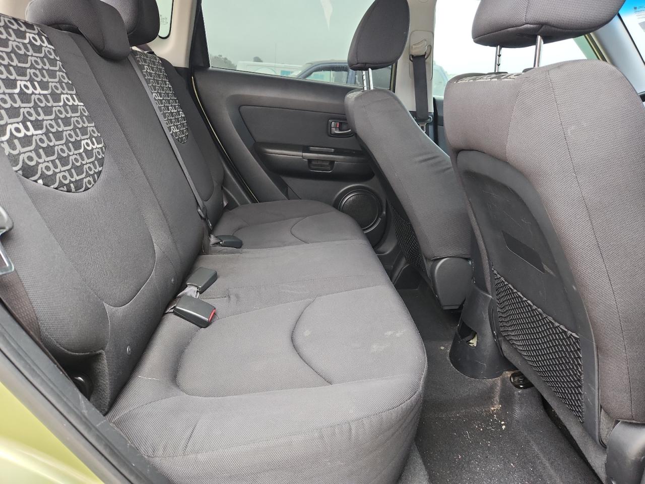 2011 Kia Soul + VIN: KNDJT2A21B7256634 Lot: 93354105