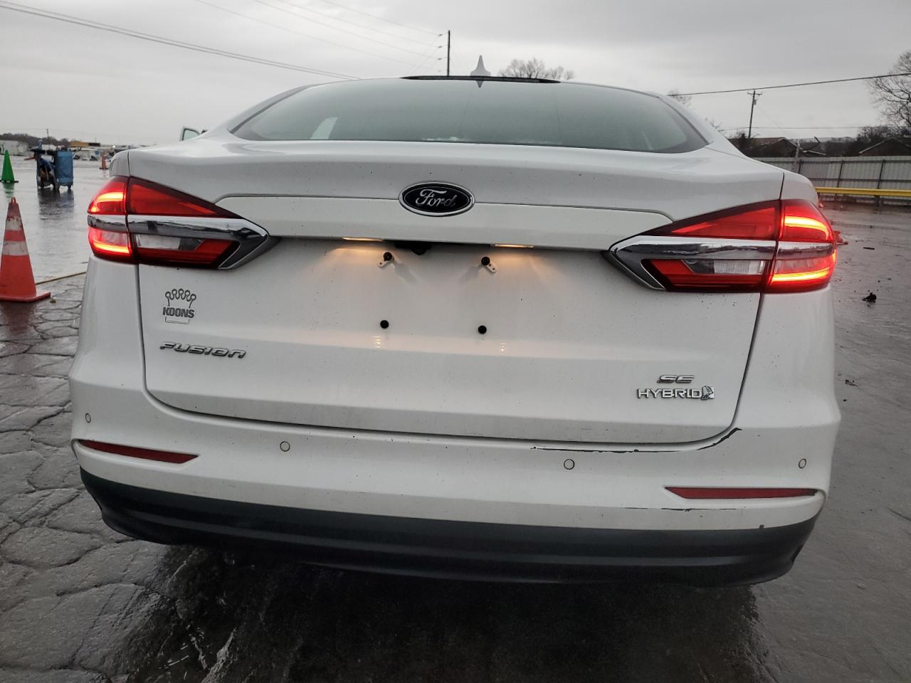 2019 Ford Fusion Se VIN: 3FA6P0LUXKR128517 Lot: 93647925