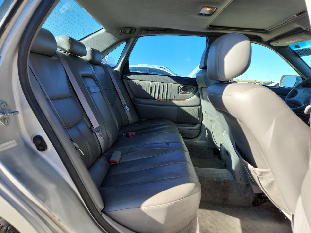 2001 Toyota Avalon Xl VIN: 4T1BF28B31U176975 Lot: 90748915