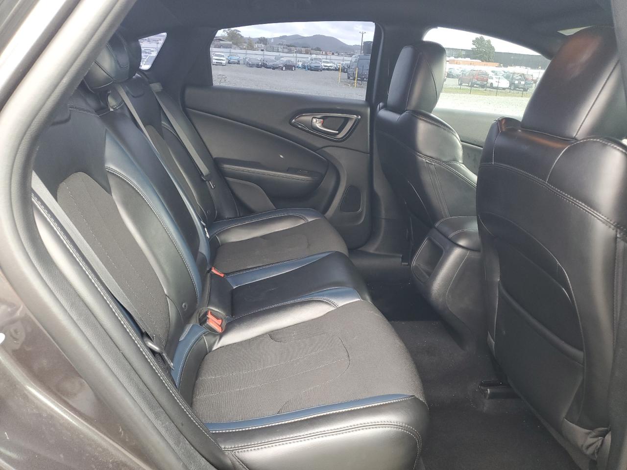 2016 Chrysler 200 S VIN: 1C3CCCBB1GN195953 Lot: 93446435