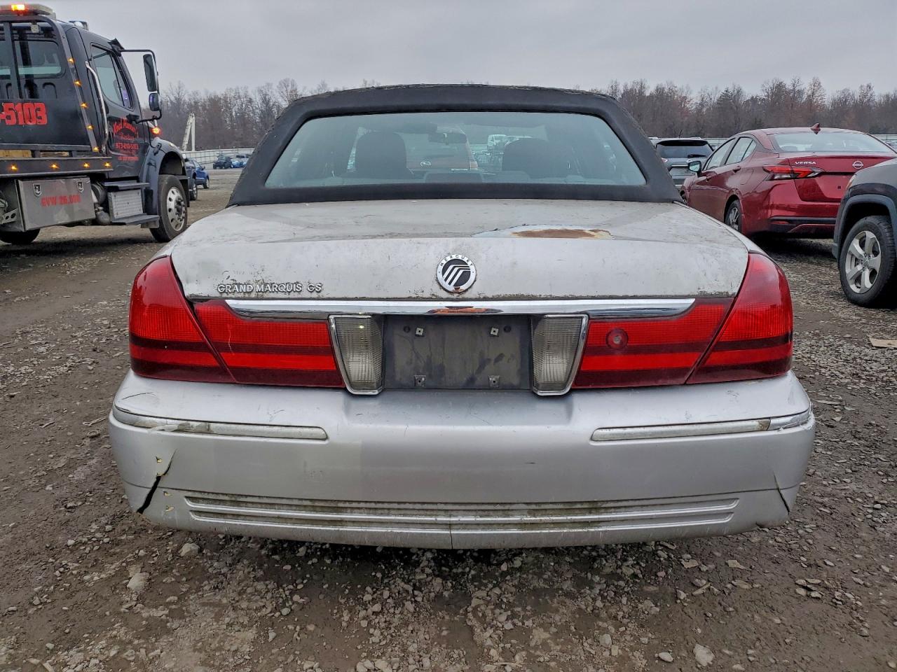 2004 Mercury Grand Marquis Gs VIN: 2MEFM74W64X643058 Lot: 93551865