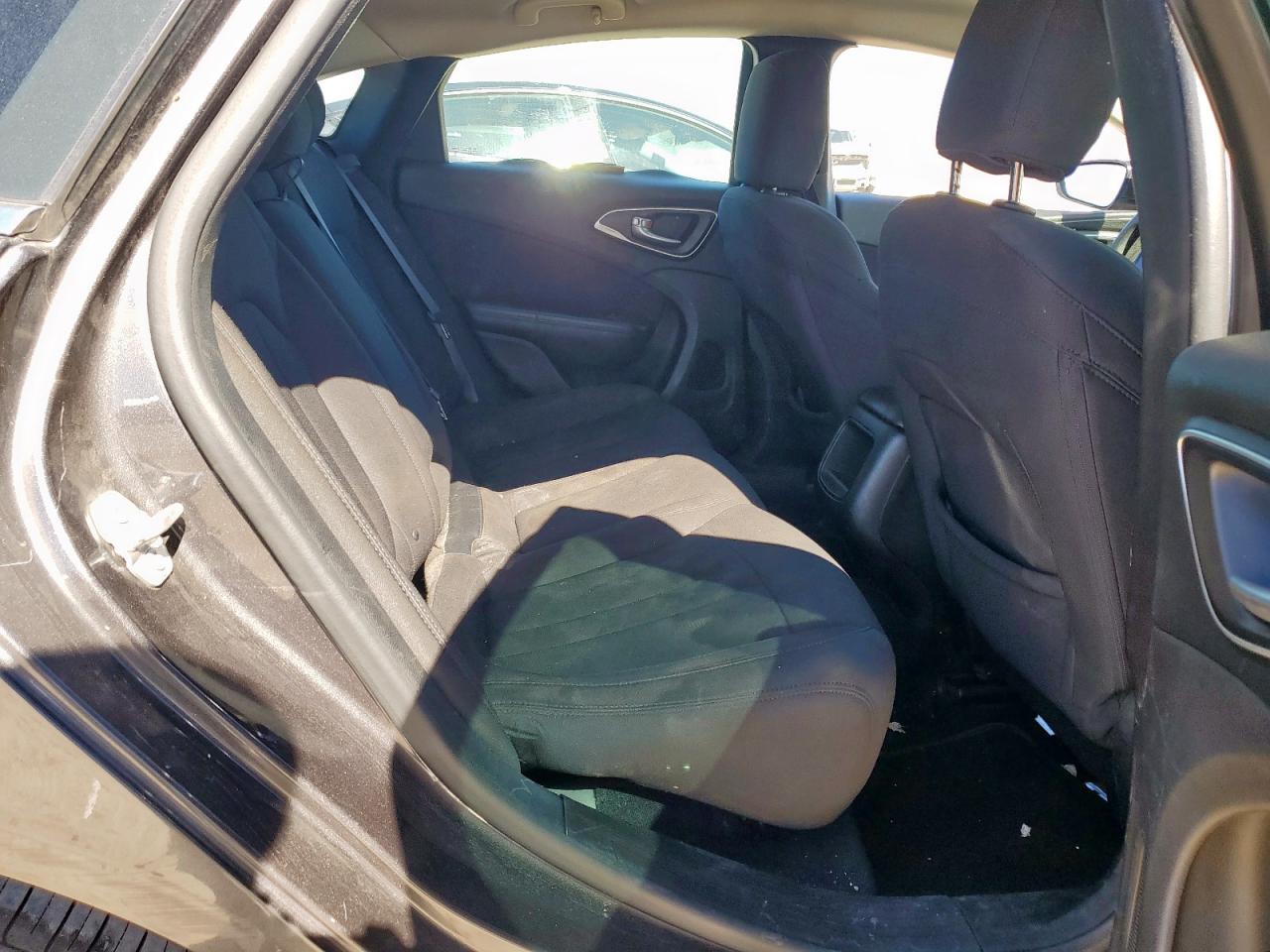 2015 Chrysler 200 Limited VIN: 1C3CCCAB2FN614540 Lot: 91318045