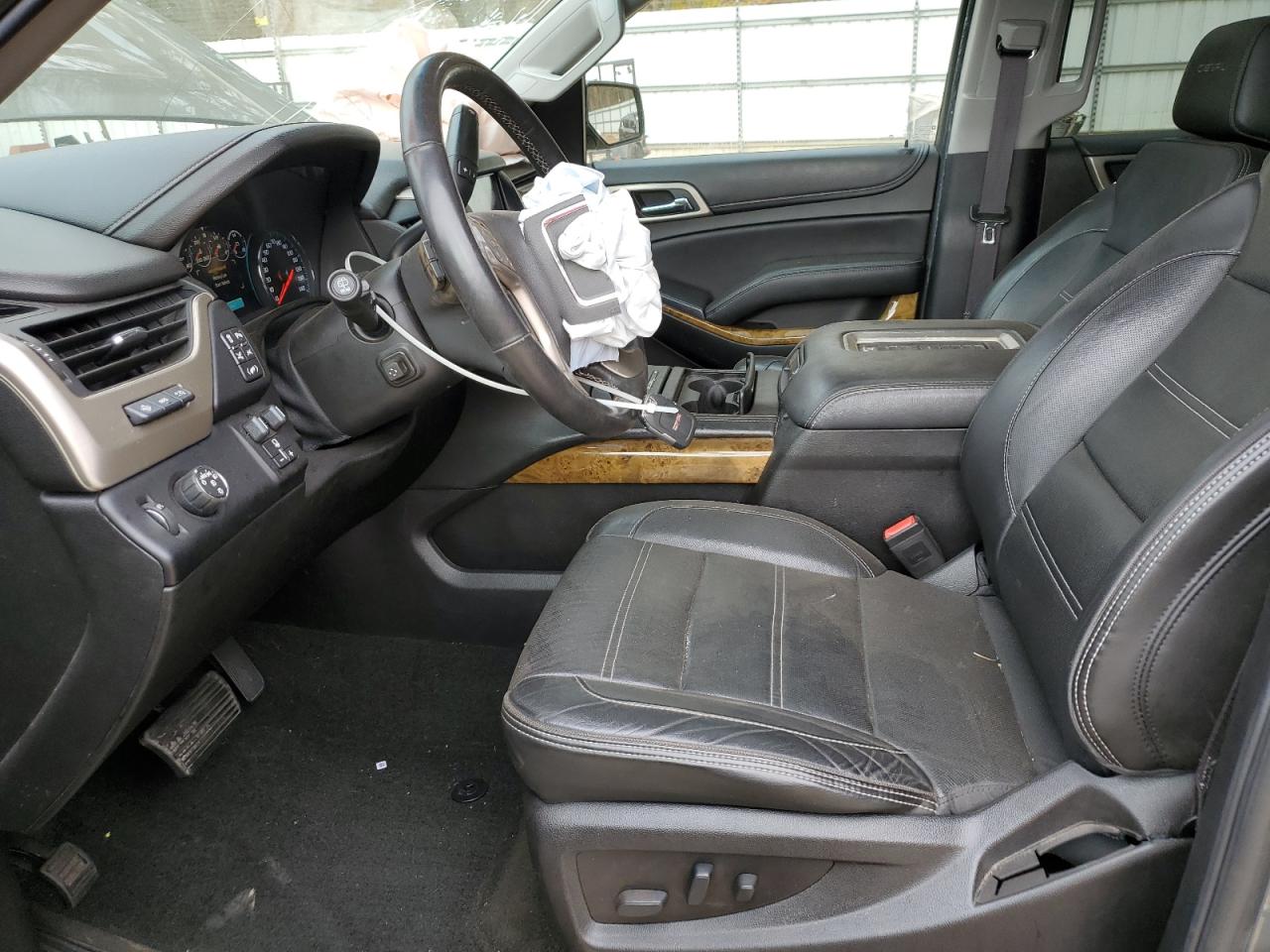 2017 GMC Yukon Xl Denali VIN: 1GKS1HKJ4HR286960 Lot: 93452425