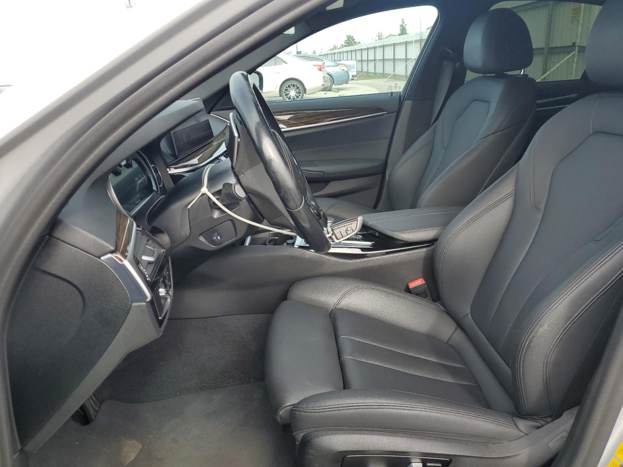 2019 BMW 530E VIN: WBAJA9C56KB398574 Lot: 93651345