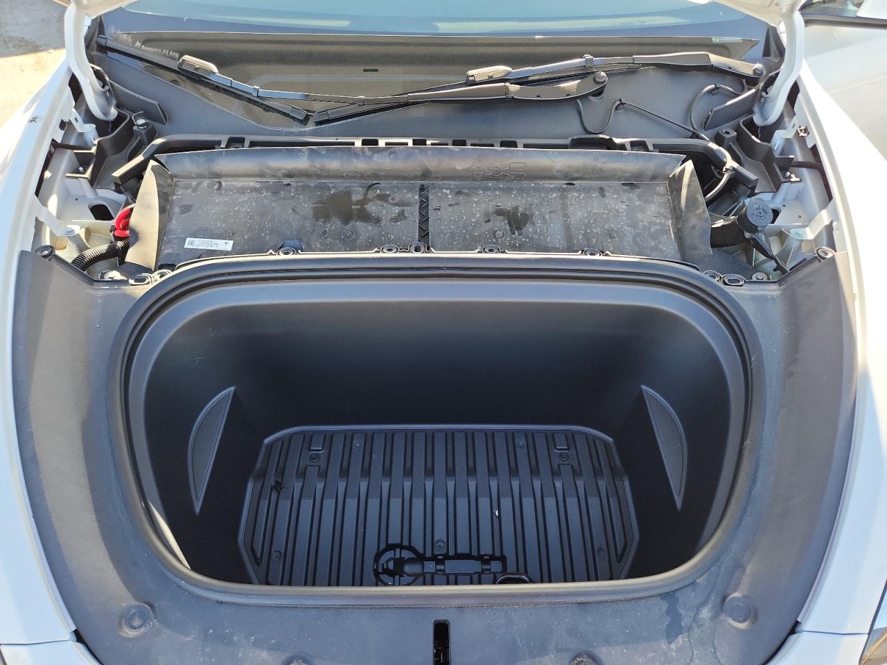 2023 Tesla Model Y VIN: 7SAYGDEE2PA121201 Lot: 92003815