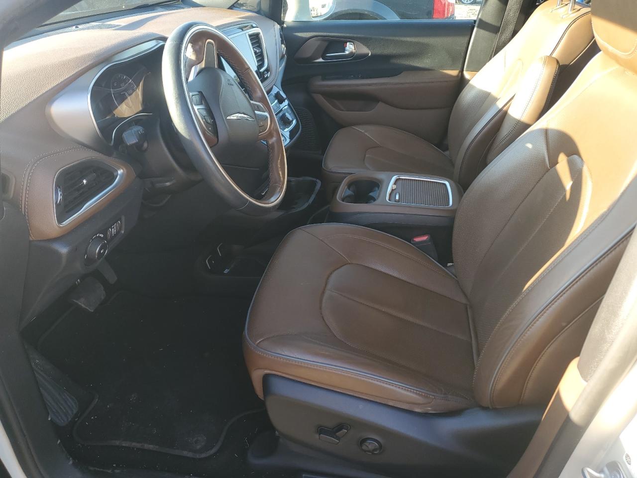 2020 Chrysler Pacifica Limited VIN: 2C4RC1GG2LR135692 Lot: 92455635