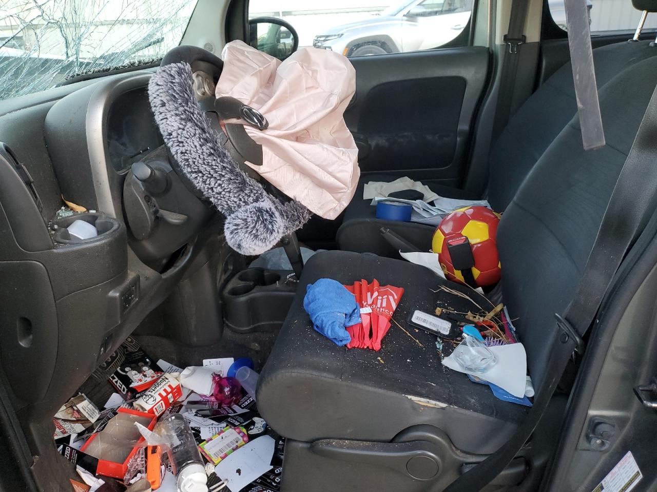 2011 Nissan Cube Base VIN: JN8AZ2KR9BT211236 Lot: 92856925