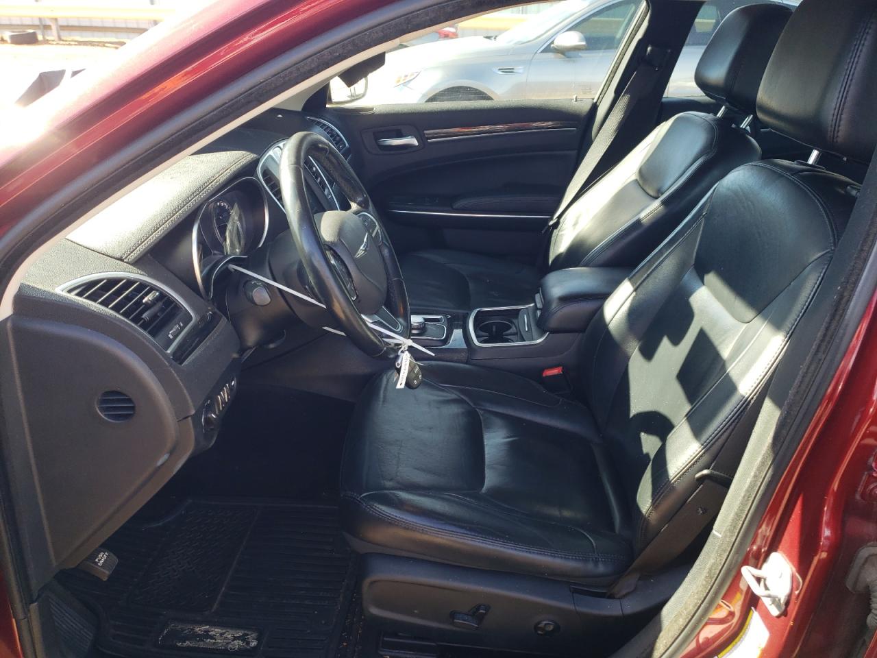 2016 Chrysler 300 Limited VIN: 2C3CCAAGXGH208077 Lot: 91294155