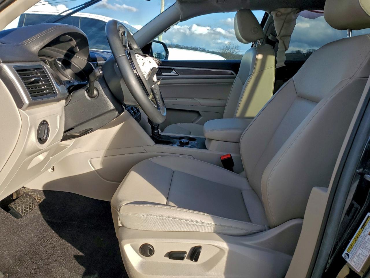 2019 Volkswagen Atlas Se VIN: 1V2UR2CA7KC541845 Lot: 94532435