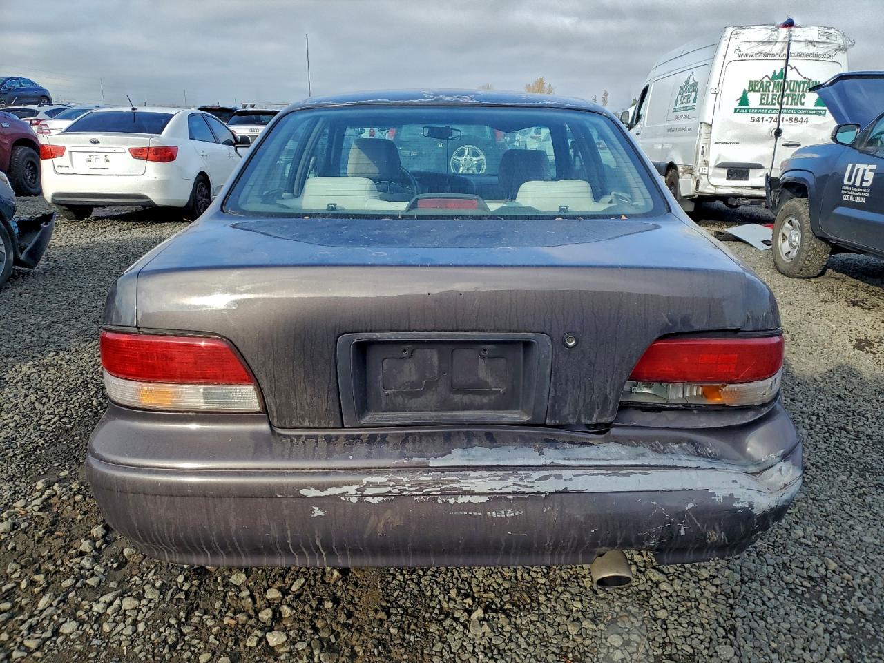 1997 Toyota Avalon Xl VIN: 4T1BF12B6VU148676 Lot: 92360465