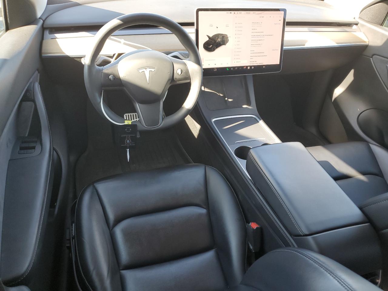 2021 Tesla Model Y VIN: 5YJYGAEE6MF214068 Lot: 92061825