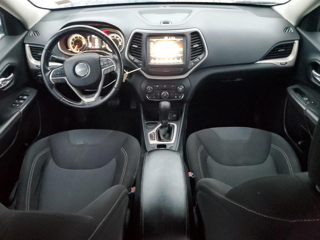 2016 Jeep Cherokee Latitude VIN: 1C4PJLCB5GW275350 Lot: 91737295