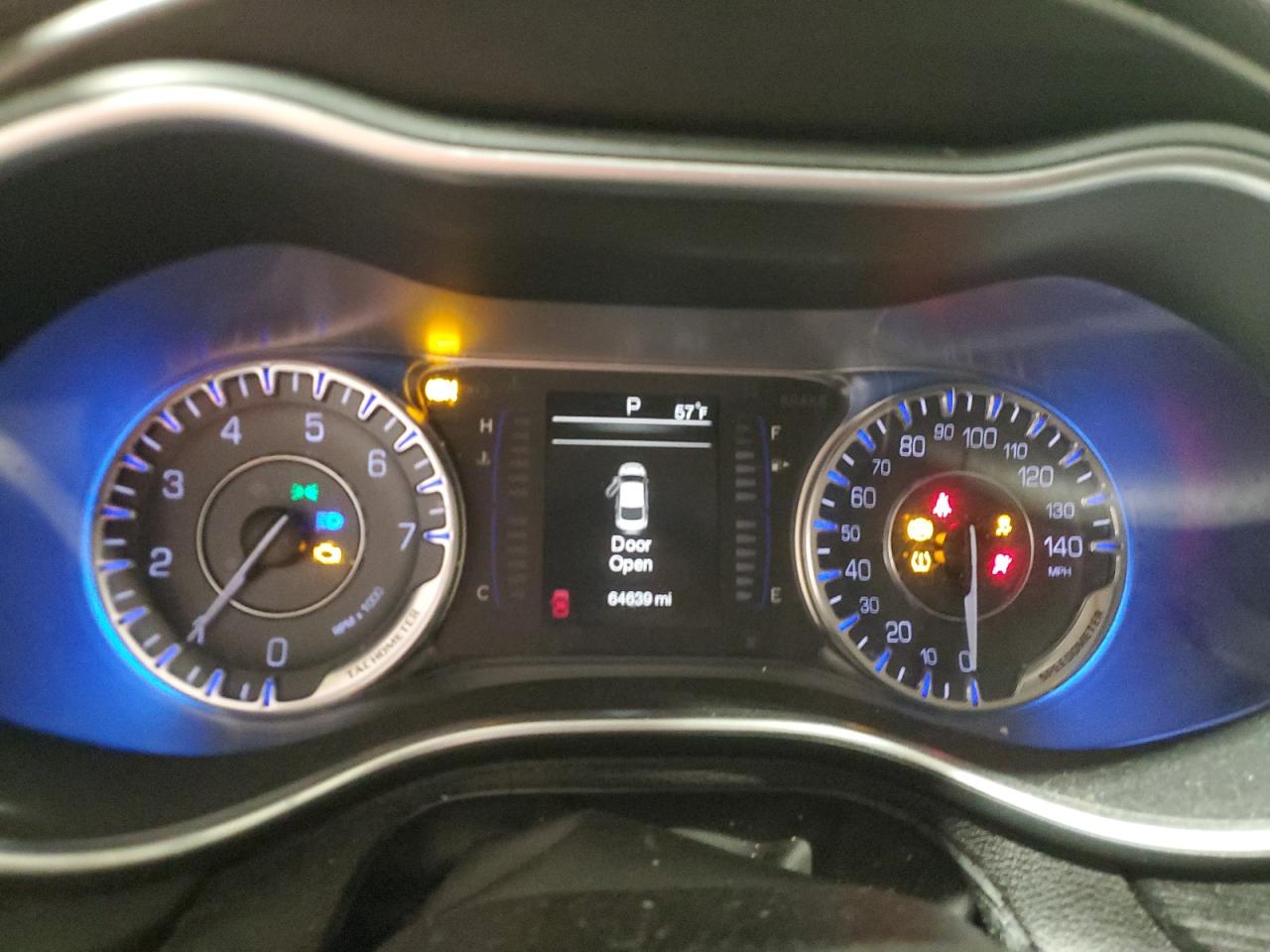 2015 Chrysler 200 Limited VIN: 1C3CCCAB5FN683139 Lot: 92369155