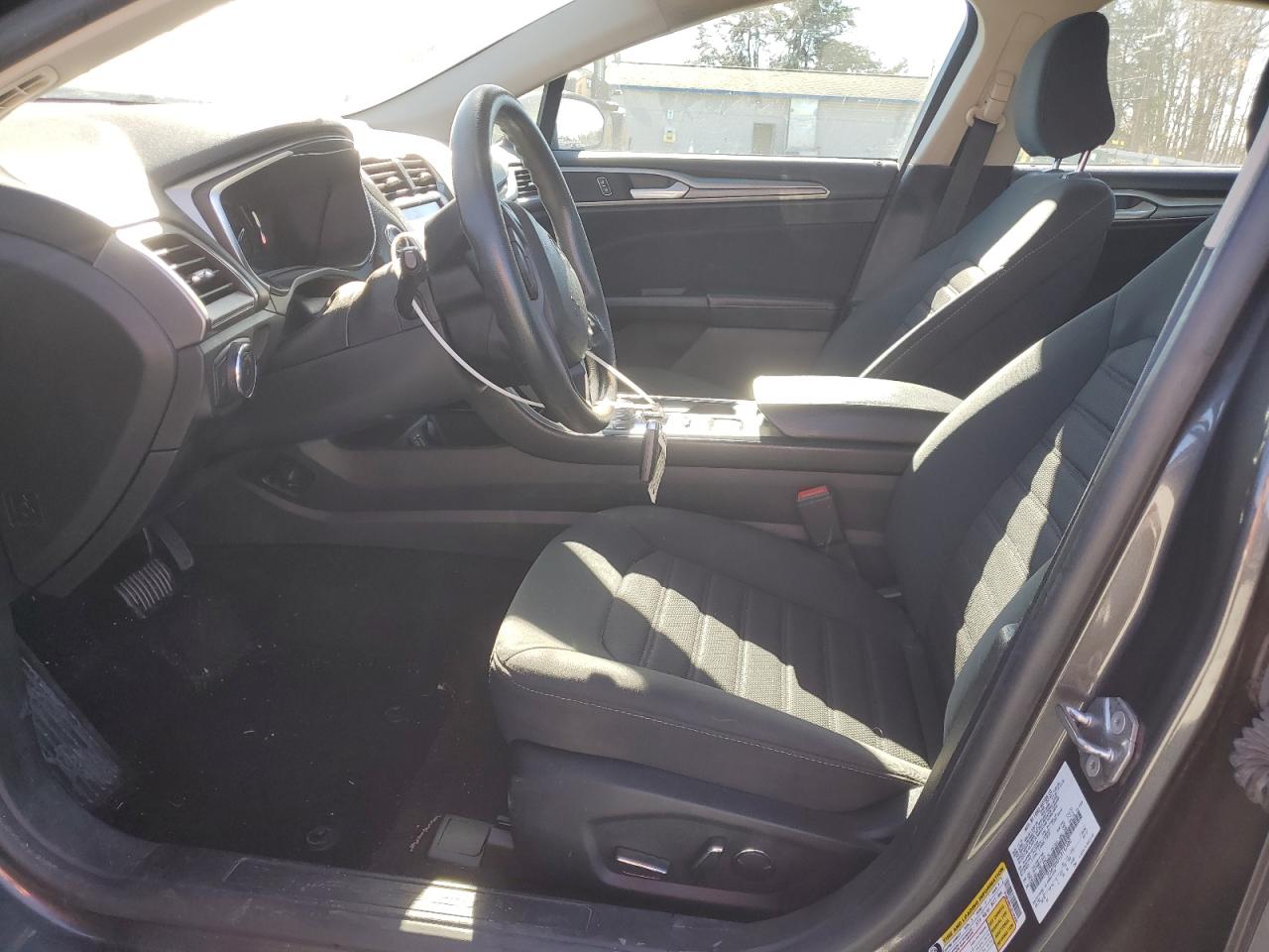 2020 Ford Fusion Se VIN: 3FA6P0HD1LR142400 Lot: 92937405