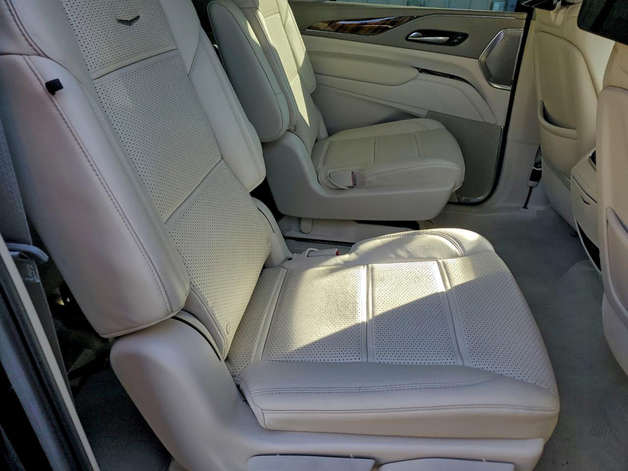 2023 Cadillac Escalade Esv Premium Luxury Platinum VIN: 1GYS4MKL3PR333725 Lot: 91634595