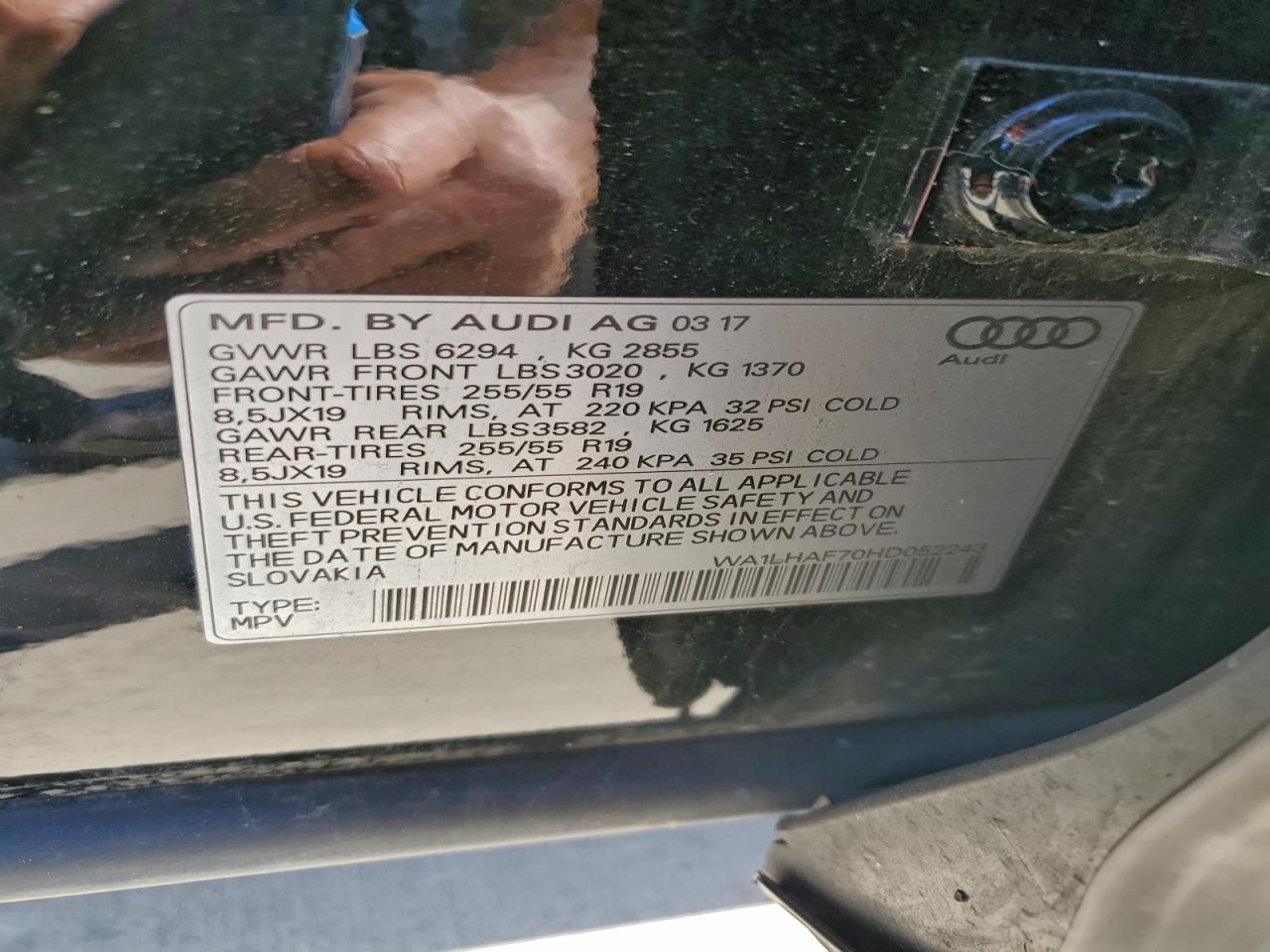 2017 Audi Q7 Premium Plus VIN: WA1LHAF70HD052243 Lot: 92010745