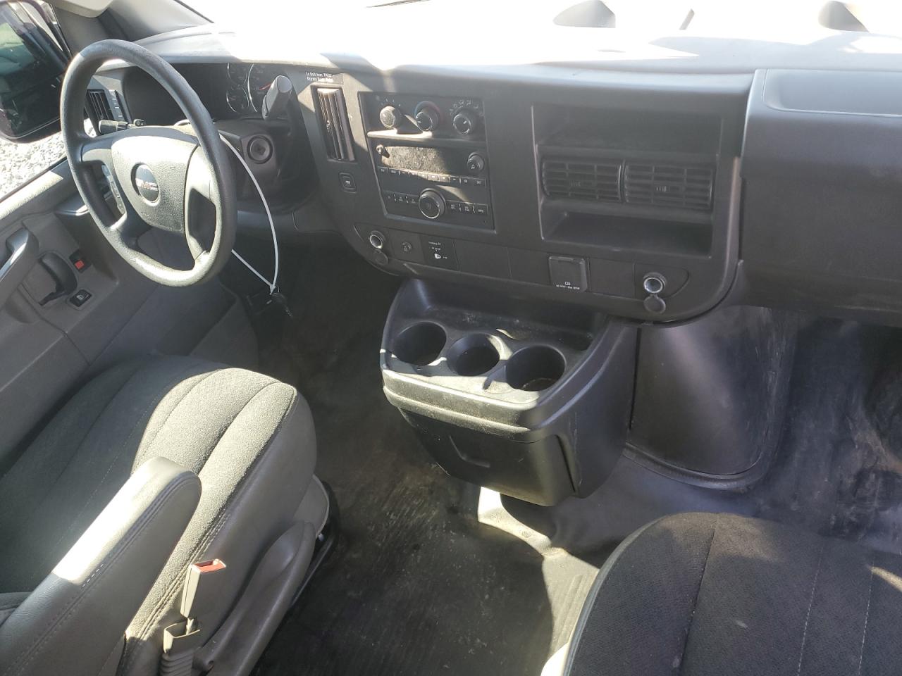 2019 GMC Savana G2500 VIN: 1GTW7AFG8K1306490 Lot: 90839125