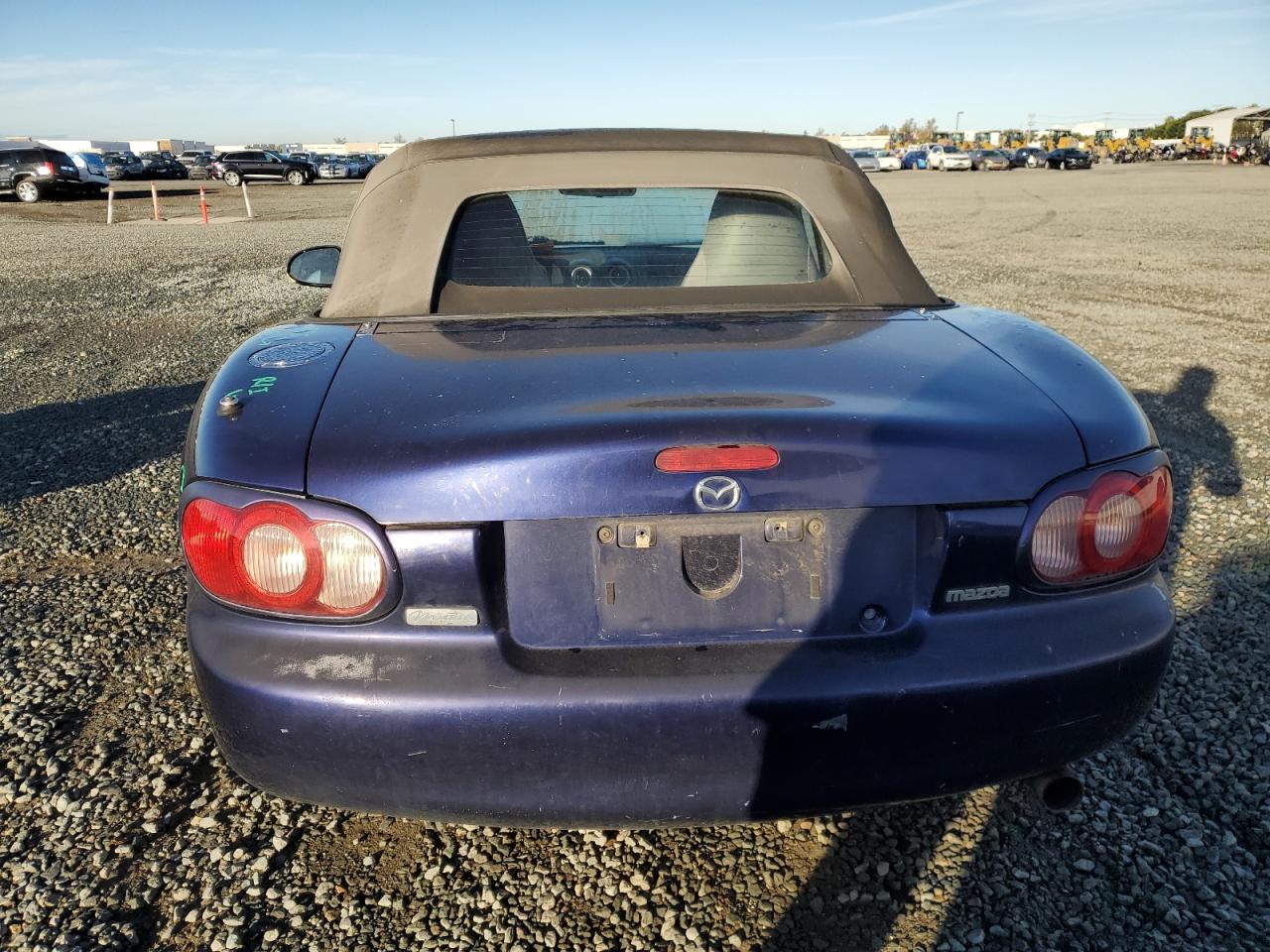 2003 Mazda Mx-5 Miata Base VIN: JM1NB353X30309693 Lot: 92464595