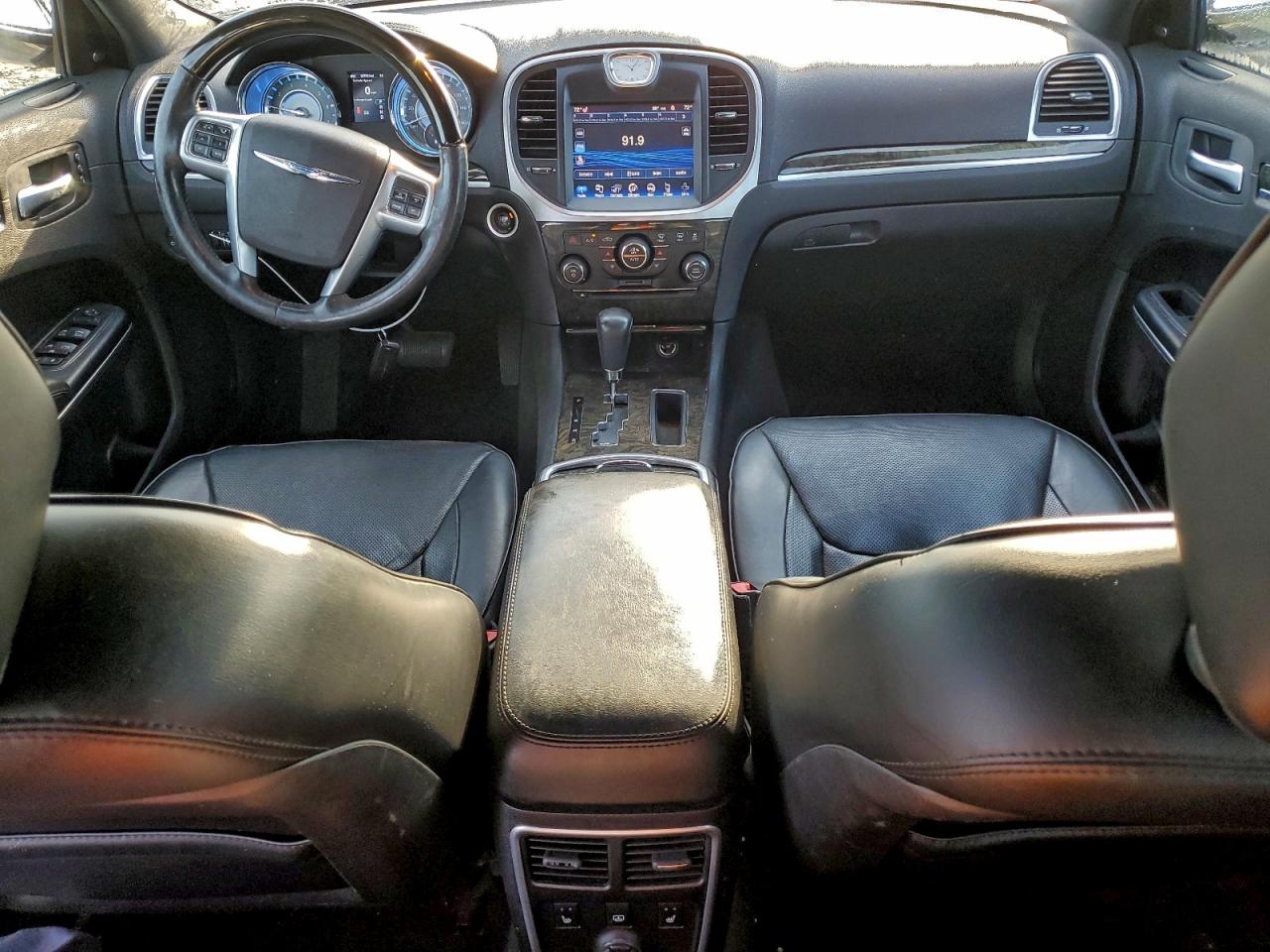 2013 Chrysler 300C VIN: 2C3CCAKT6DH581107 Lot: 93280405