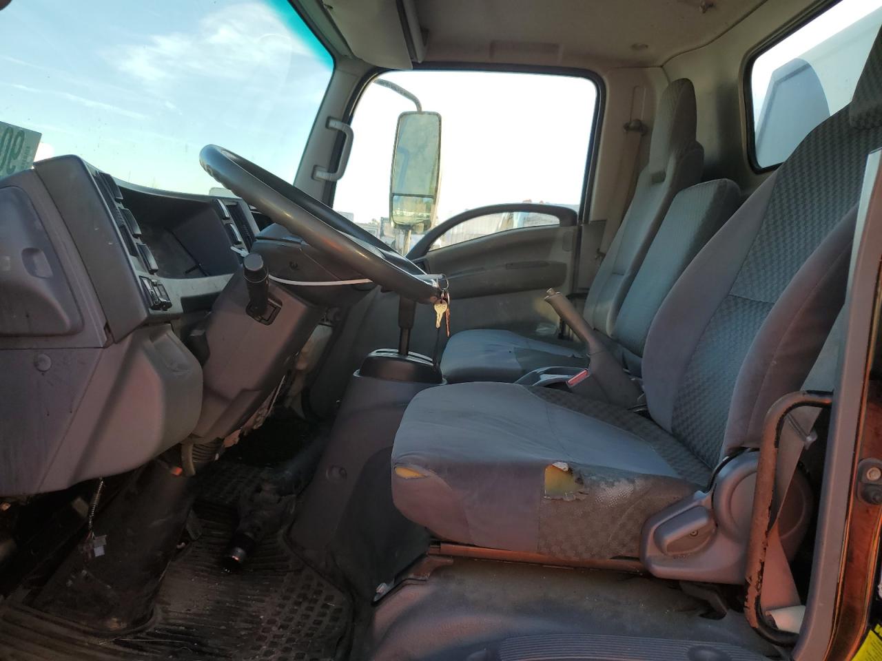 2015 Isuzu Npr Hd Flatbed Truck VIN: 54DC4W1B5FS802380 Lot: 90488095