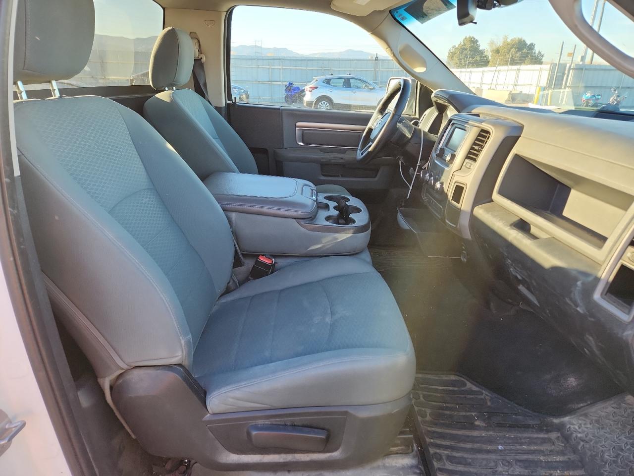 2016 Ram 1500 St VIN: 3C6JR7DT6GG302025 Lot: 89808235