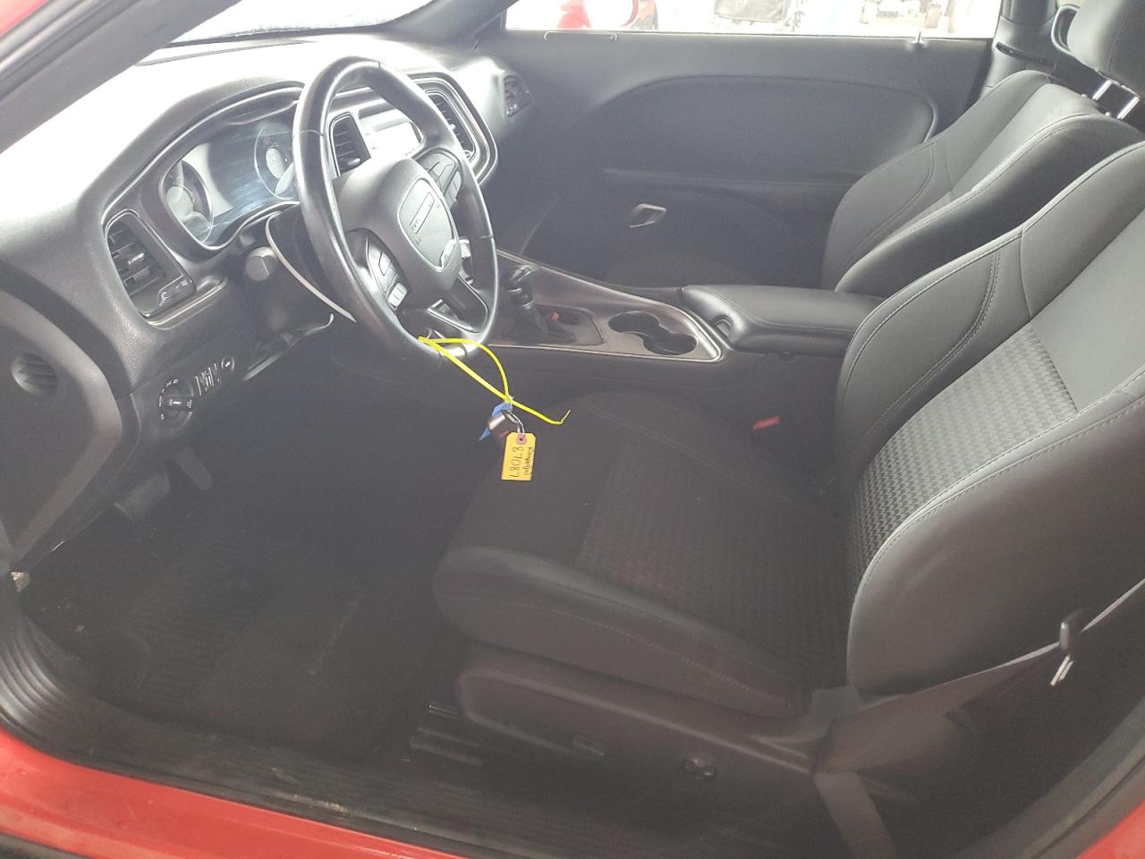 2016 Dodge Challenger Sxt VIN: 2C3CDZAG1GH337935 Lot: 93045175