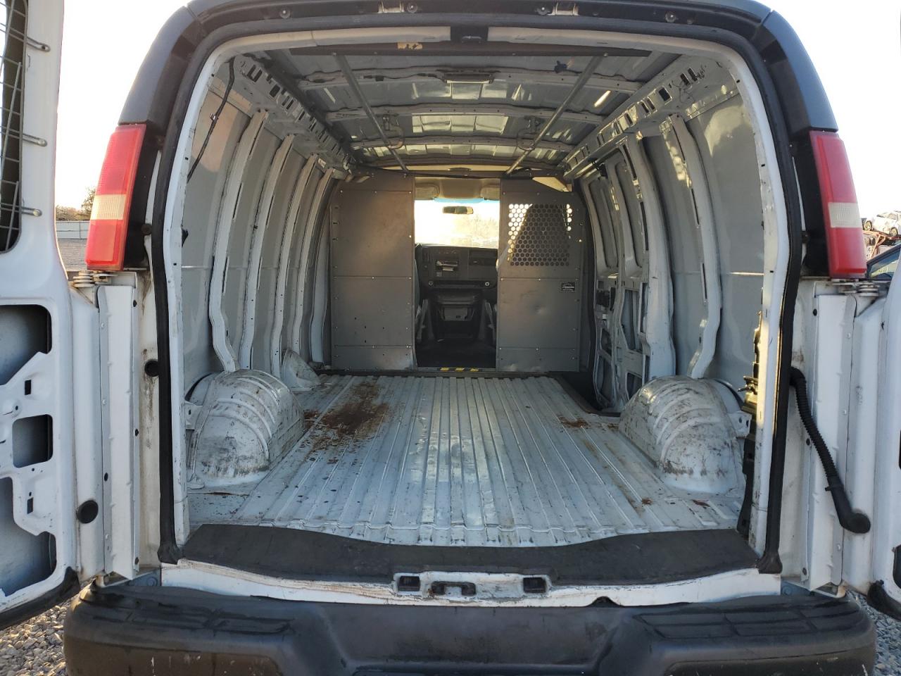 2007 Chevrolet Express G2500 VIN: 1GCGG25V071117088 Lot: 92677135