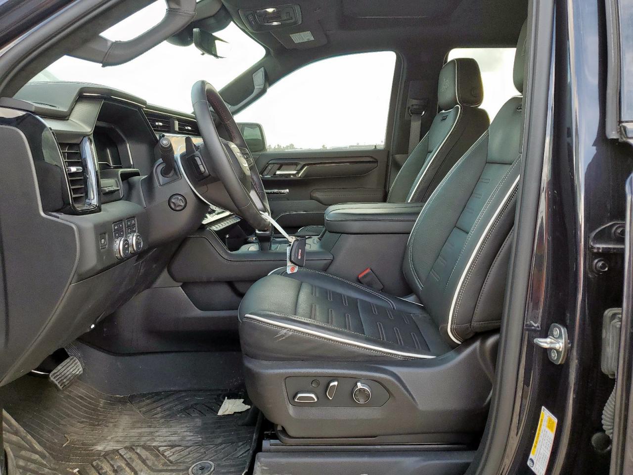 2024 GMC Sierra K1500 At4X VIN: 3GTUUFEL1RG110334 Lot: 93643105