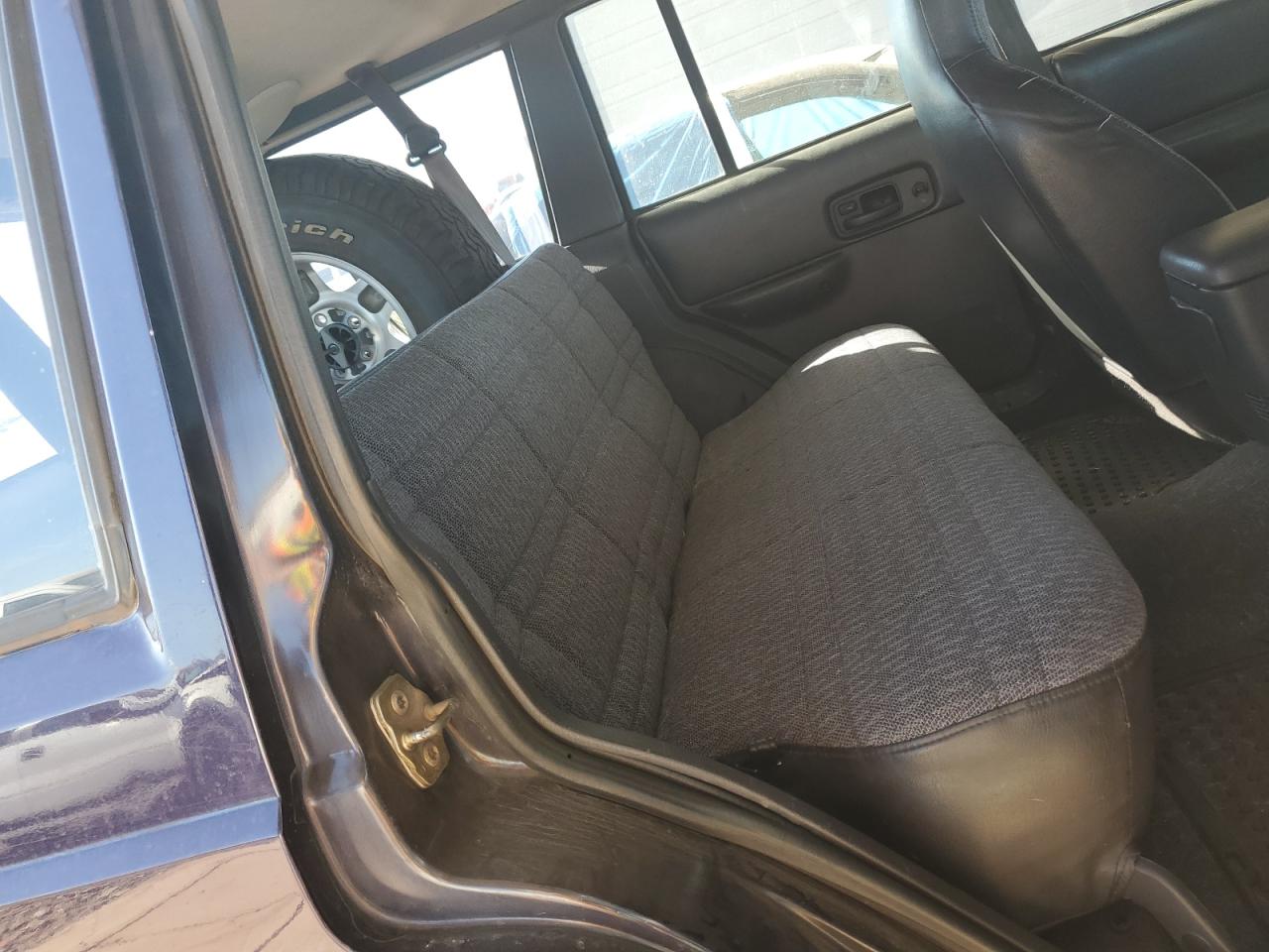 1999 Jeep Cherokee Sport VIN: 1J4FF68S7XL634166 Lot: 91945095