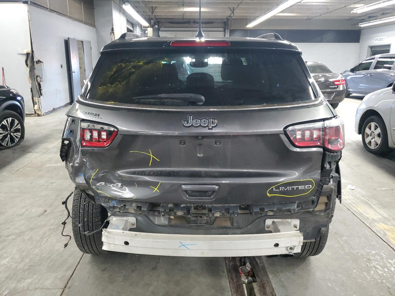 2018 Jeep Compass Limited VIN: 3C4NJDCB0JT330636 Lot: 90671345