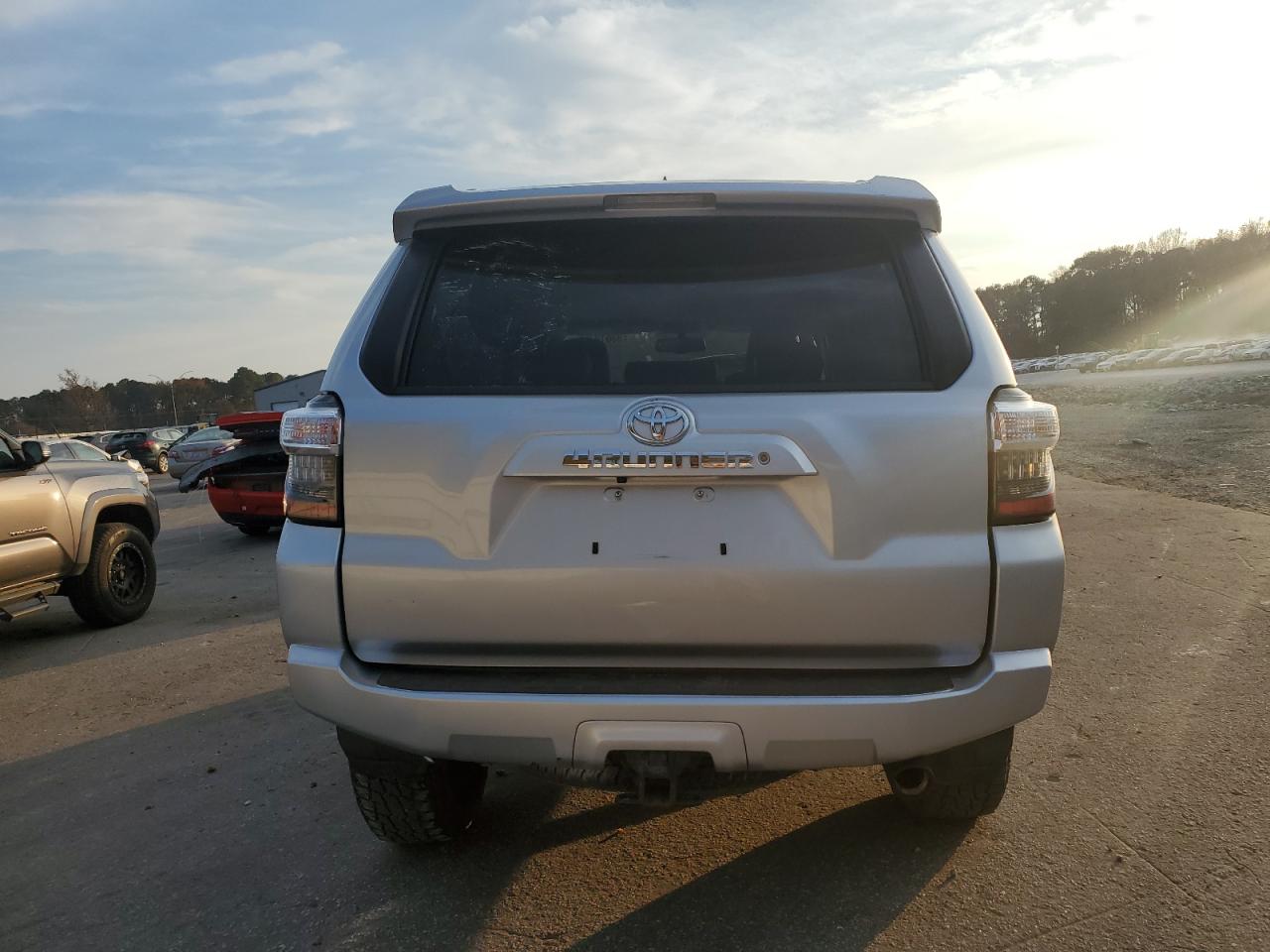 2018 Toyota 4Runner Sr5/Sr5 Premium VIN: JTEBU5JR7J5593878 Lot: 93610755