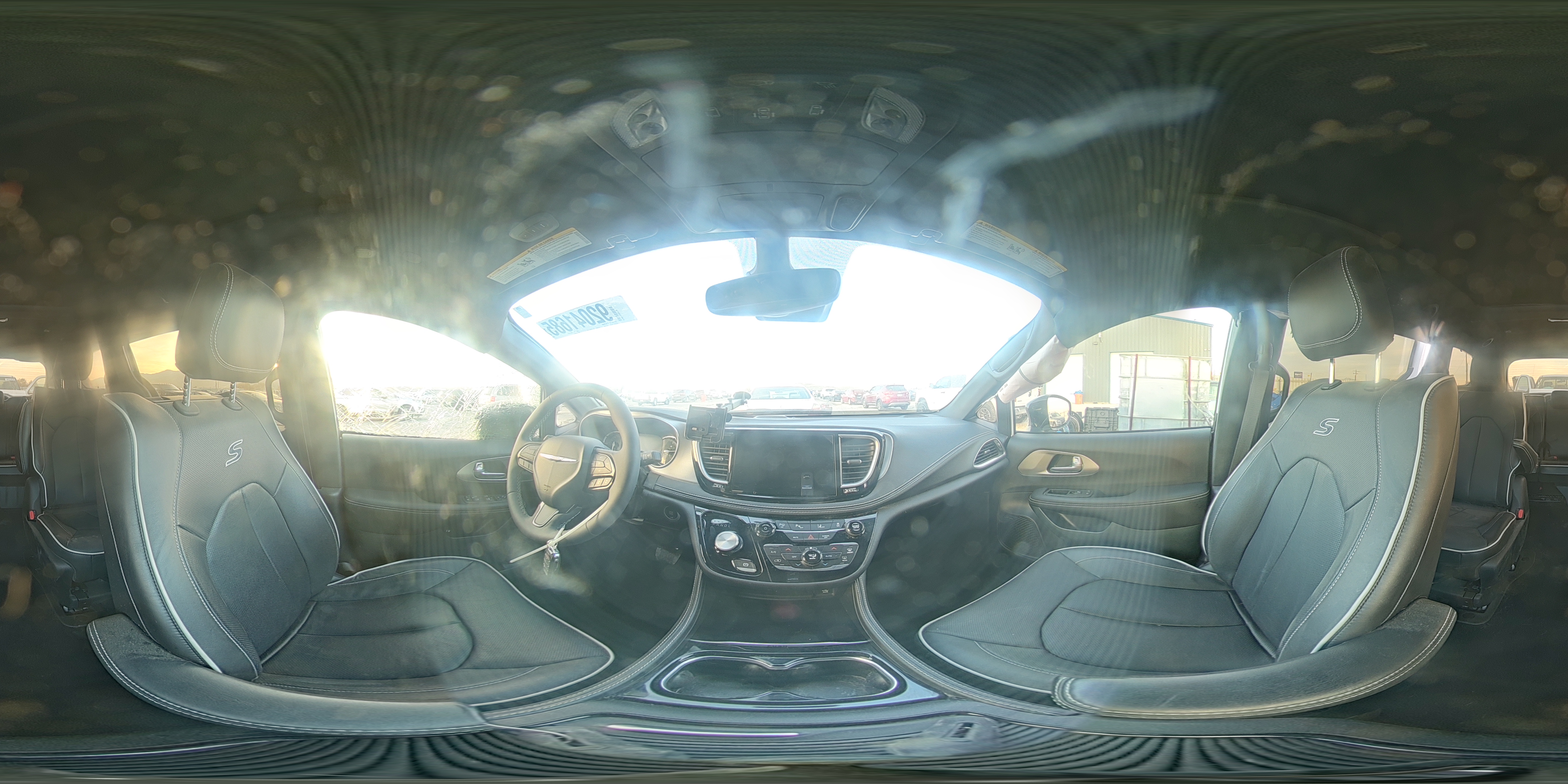 2024 Chrysler Pacifica Hybrid Select VIN: 2C4RC1S77RR106026 Lot: 92041685