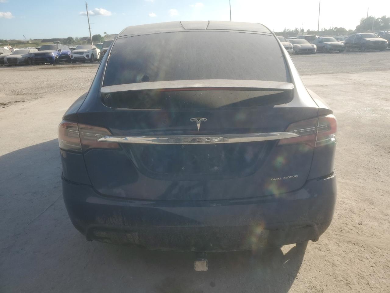 2019 Tesla Model X VIN: 5YJXCAE20KF198721 Lot: 93403785