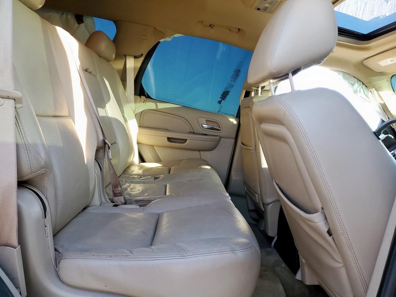 2010 Cadillac Escalade Luxury VIN: 1GYUCBEF7AR119303 Lot: 92087755