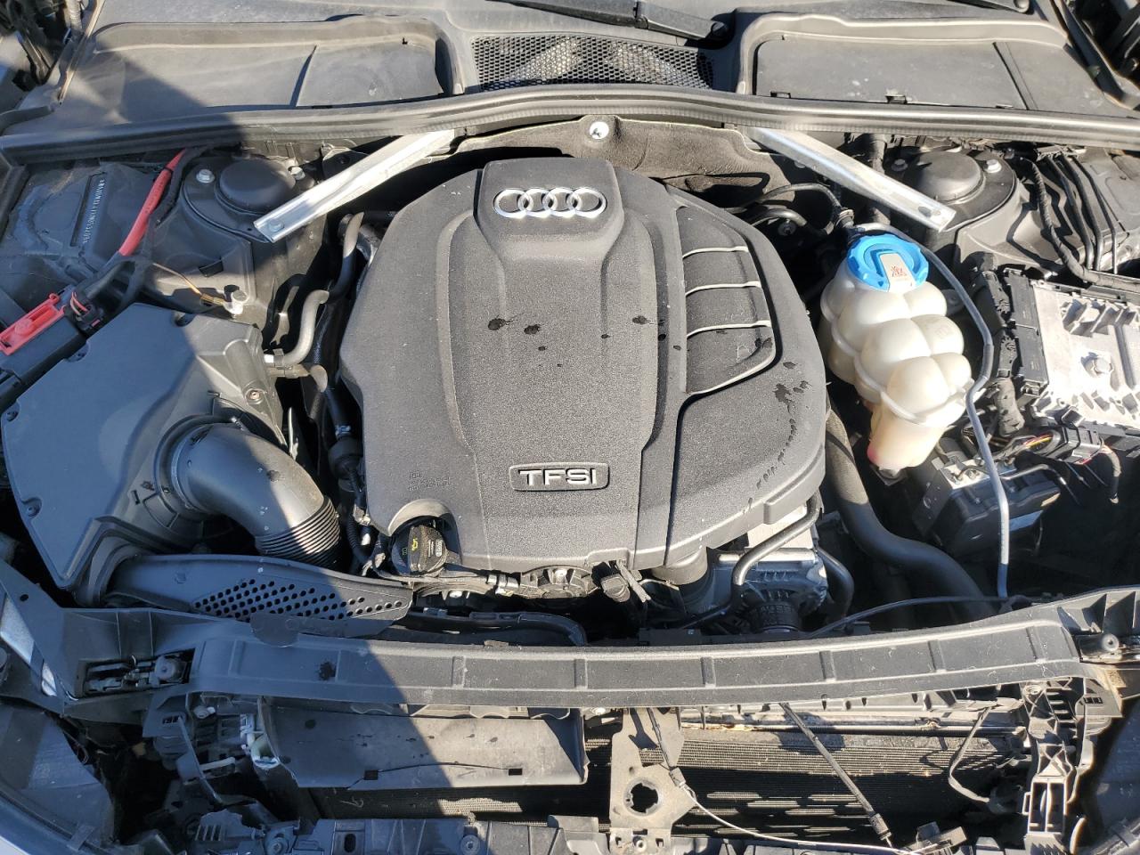 2017 Audi A4 Premium VIN: WAUDNAF47HN053289 Lot: 91177905