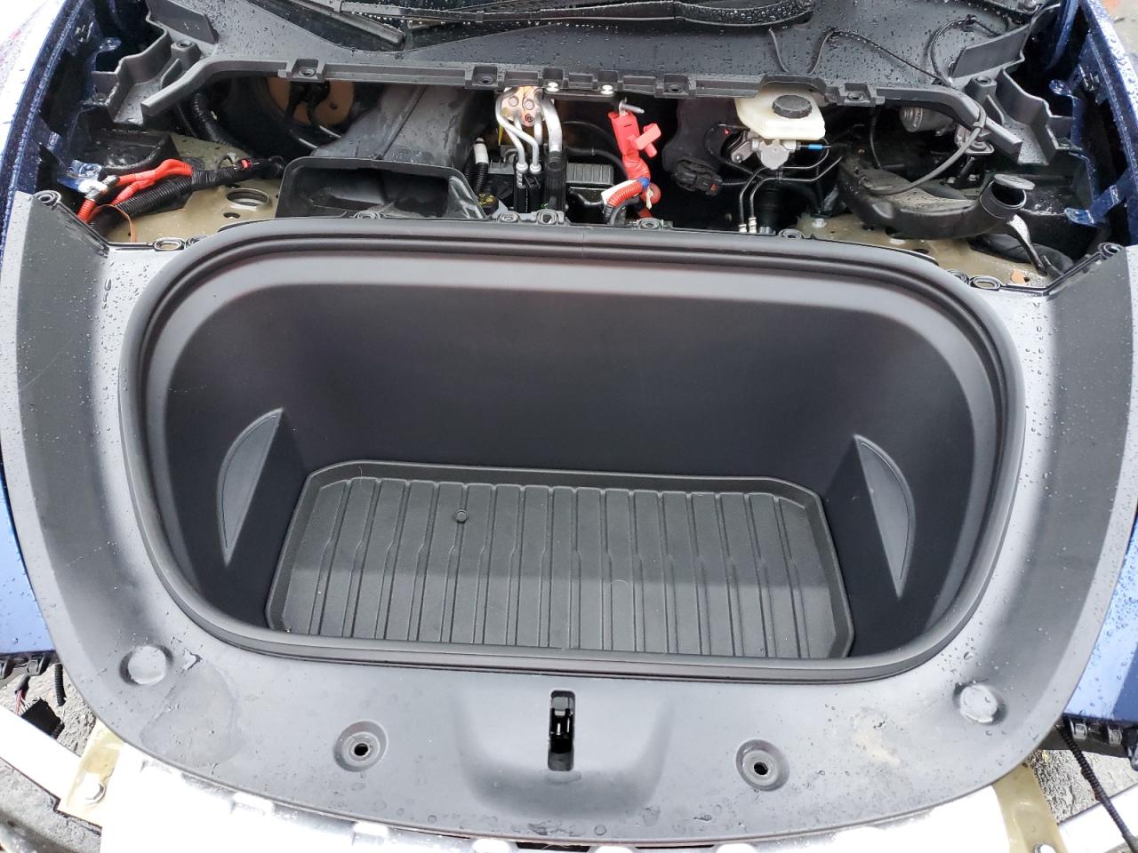 2025 Tesla Model Y VIN: 7SAYGDEE7SF290464 Lot: 93016905