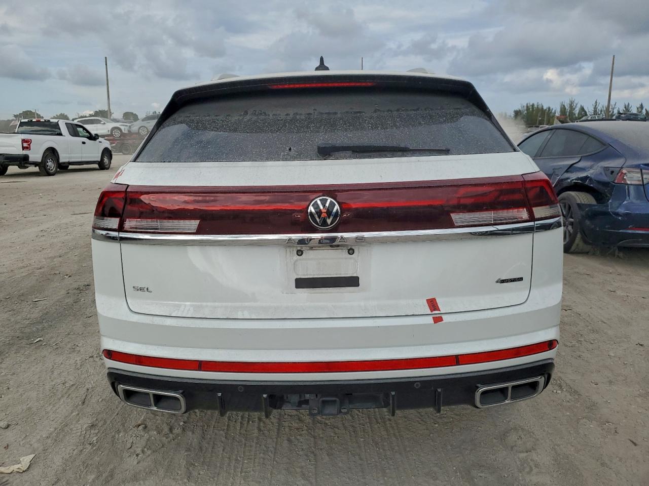 2024 Volkswagen Atlas Cross Sport Sel R-Line VIN: 1V2AE2CA6RC238998 Lot: 93303895