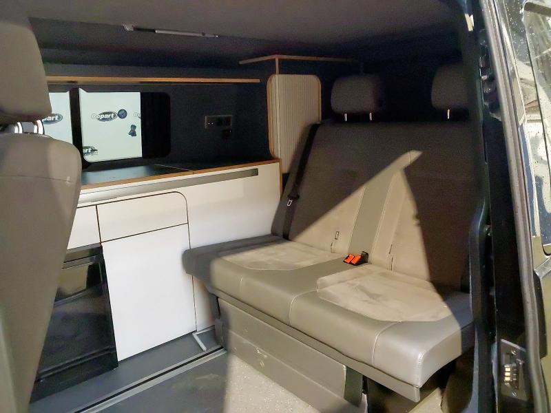 2015 VOLKSWAGEN TRANSPORTER 2.0 TDI 102PS TRENDLINE VAN