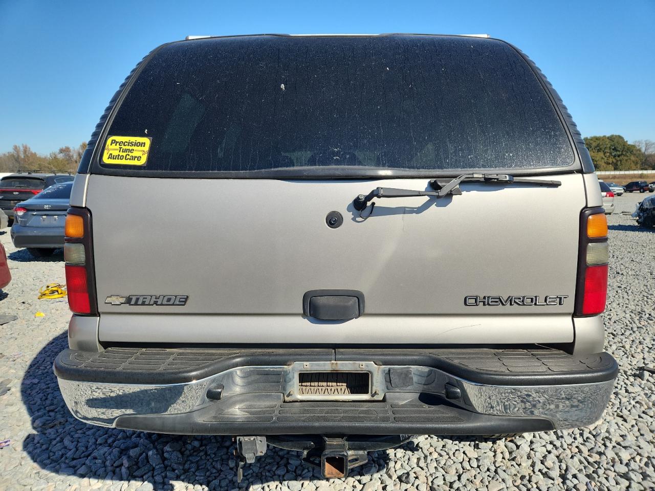 2005 Chevrolet Tahoe C1500 VIN: 1GNEC13TX5J167385 Lot: 92670575