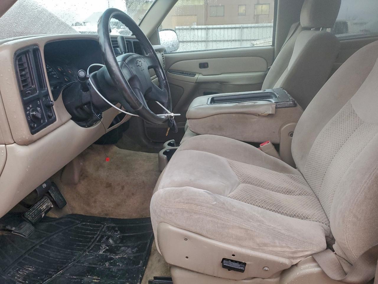 2003 Chevrolet Tahoe C1500 VIN: 1GNEC13V13R215078 Lot: 93138705