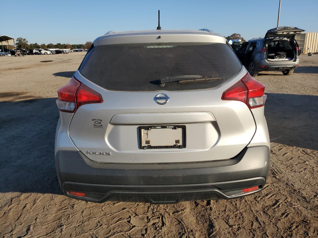 2019 Nissan Kicks S VIN: 3N1CP5CU4KL529206 Lot: 92934075