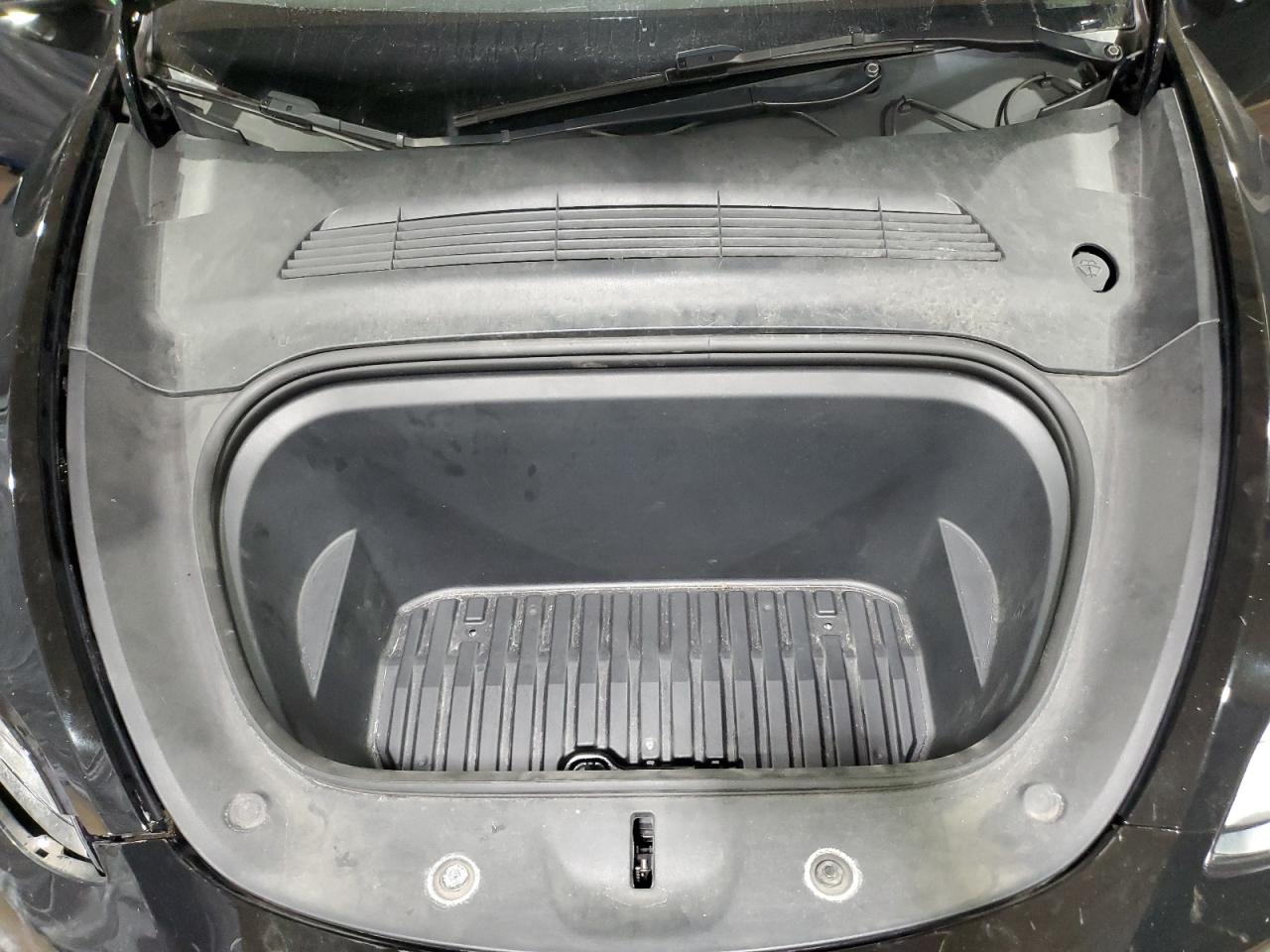 2022 Tesla Model Y VIN: 7SAYGDEE6NF480602 Lot: 92665085