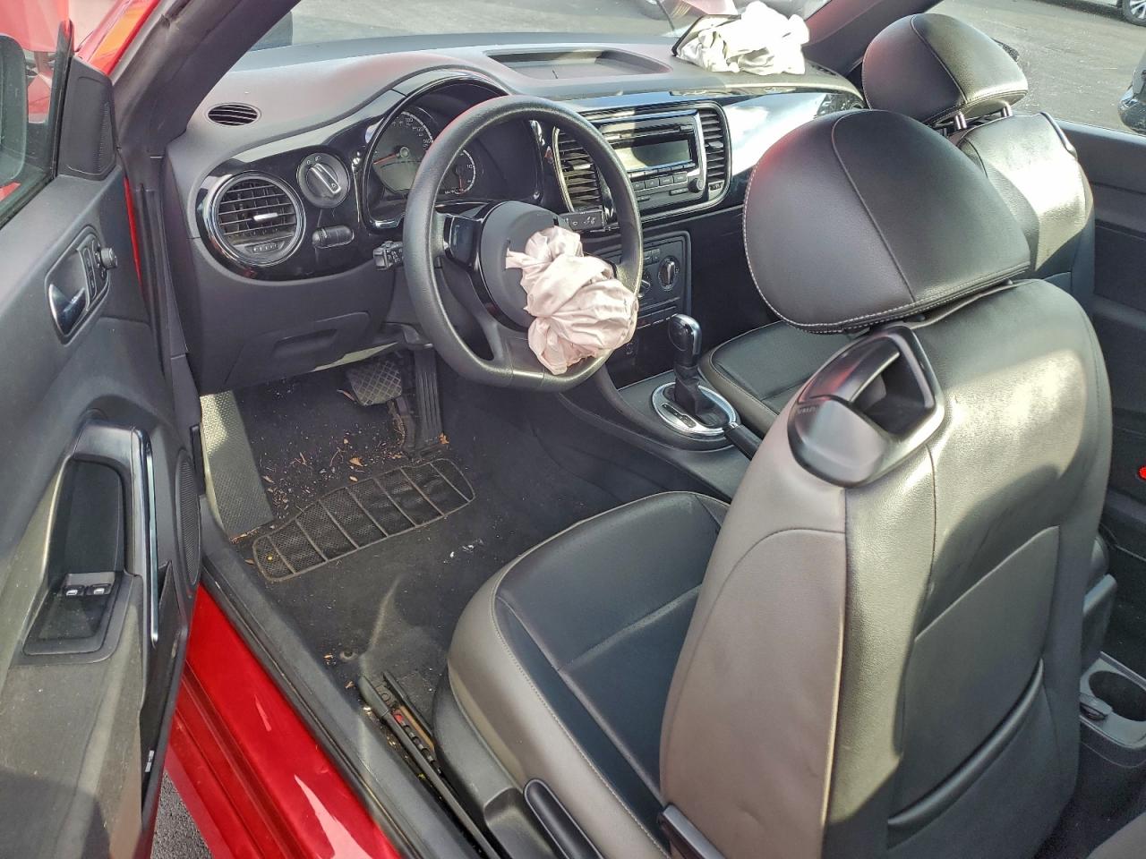 2015 Volkswagen Beetle 1.8T VIN: 3VWF17AT0FM631293 Lot: 94382215