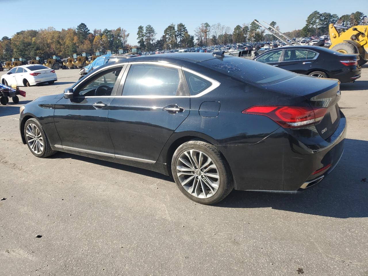 2015 Hyundai Genesis 3.8L VIN: KMHGN4JE8FU016445 Lot: 90760695