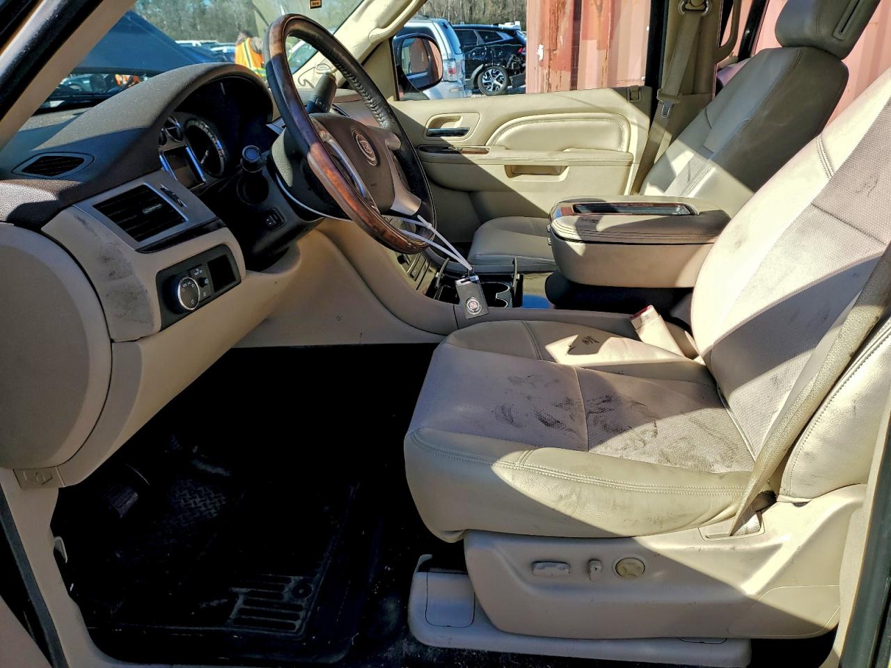 2013 Cadillac Escalade Luxury VIN: 1GYS3BEF2DR100492 Lot: 93942115