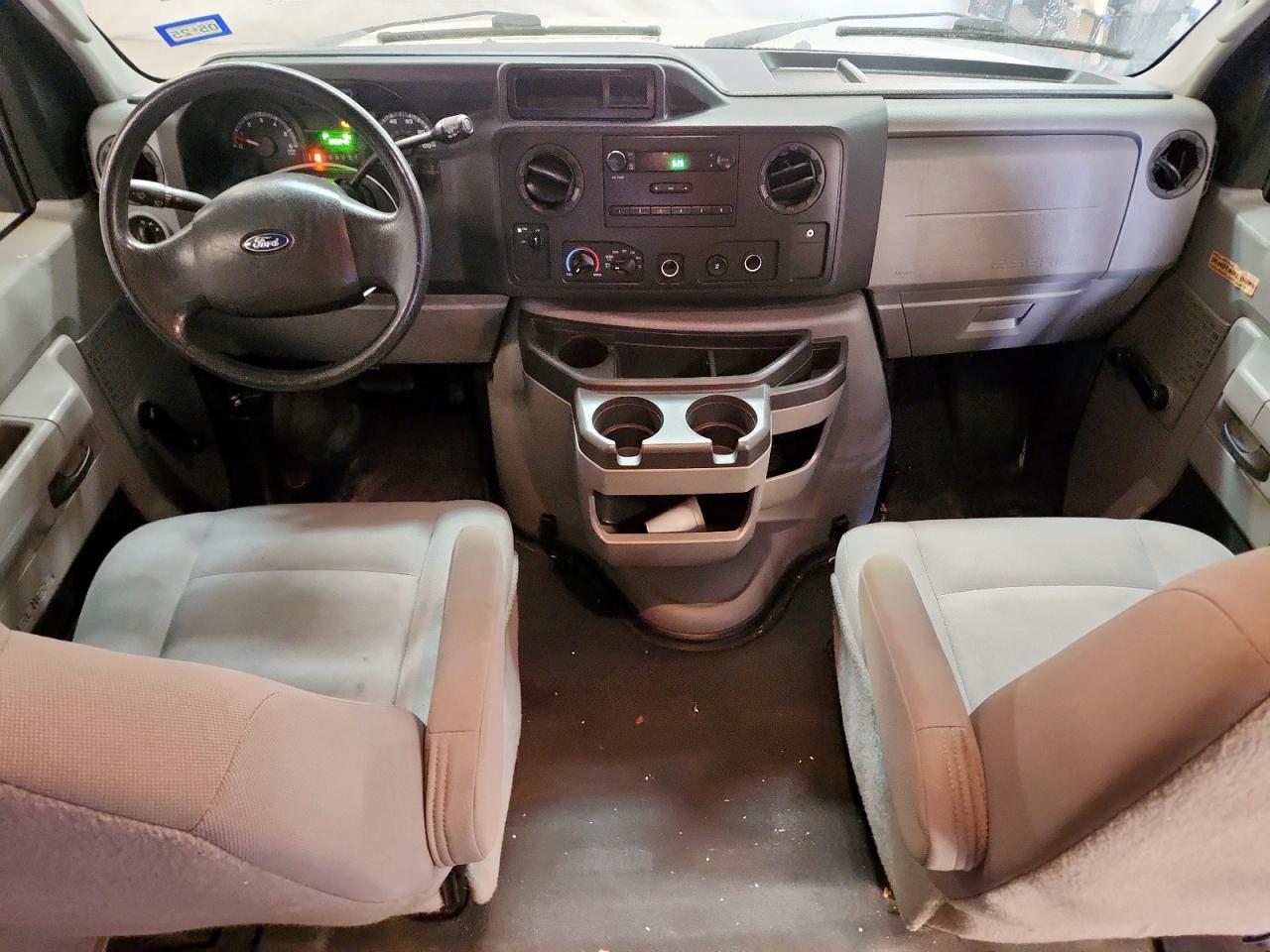 2013 Ford Econoline E350 Super Duty Wagon VIN: 1FBNE3BL8DDB05419 Lot: 92705535