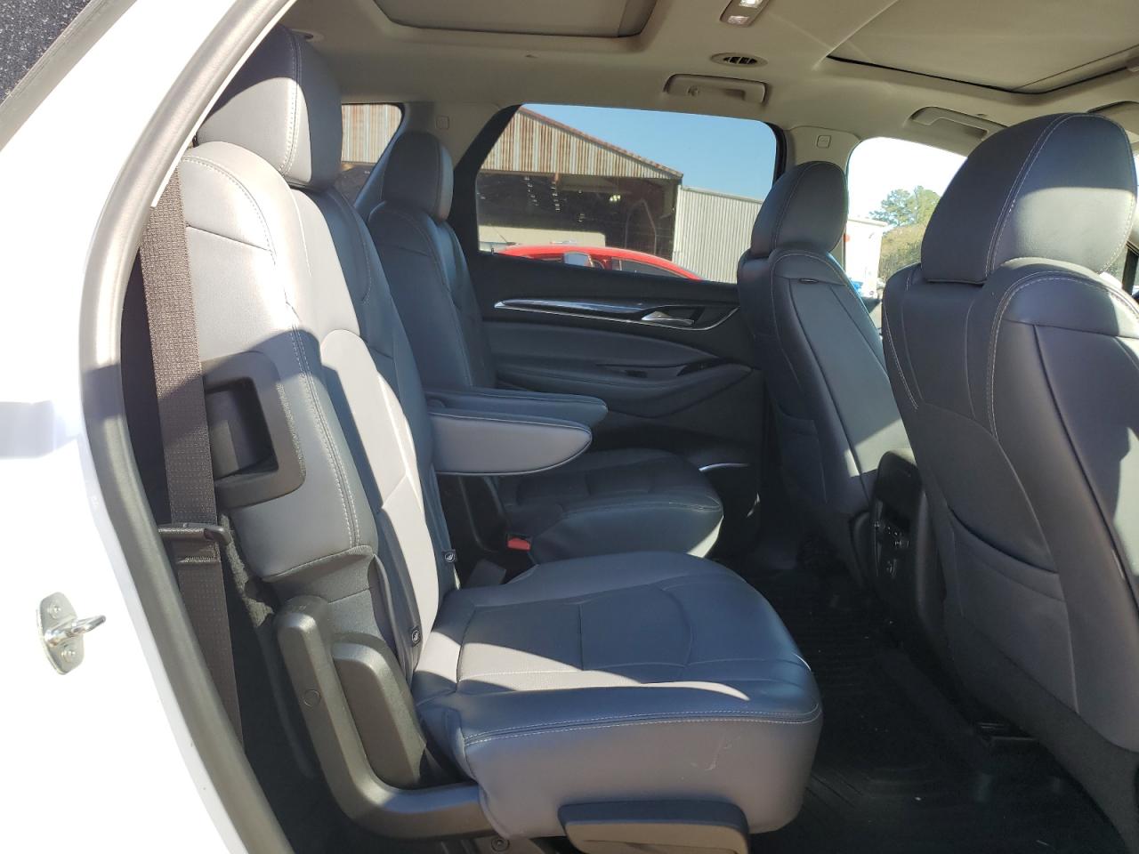 2019 Buick Enclave Essence VIN: 5GAERBKW3KJ152734 Lot: 92494215