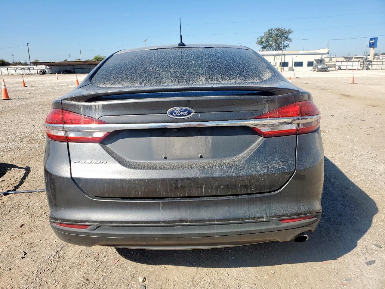 2018 Ford Fusion S VIN: 3FA6P0G76JR193531 Lot: 91615945
