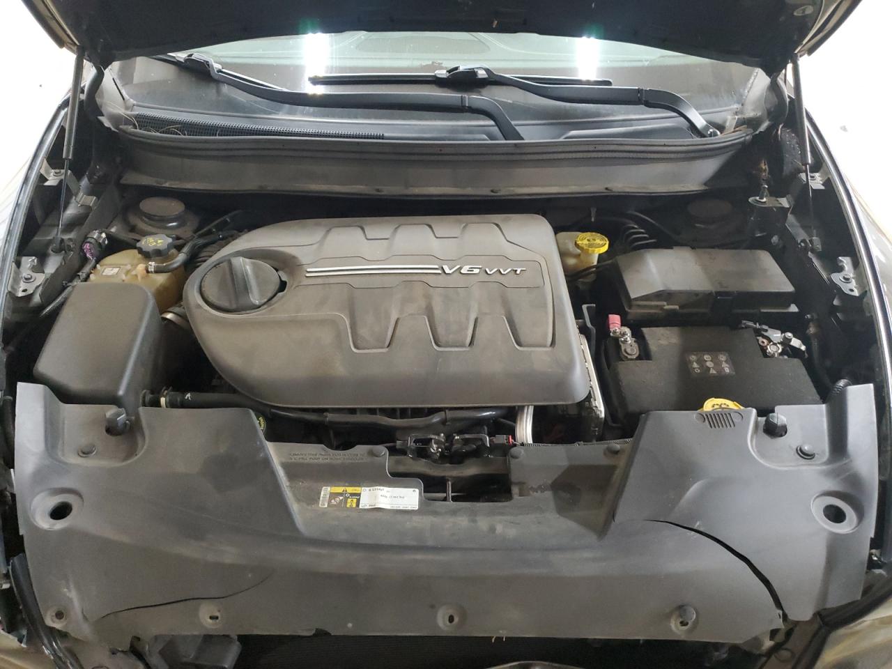 2015 Jeep Cherokee Latitude VIN: 1C4PJLCS5FW690148 Lot: 93621915